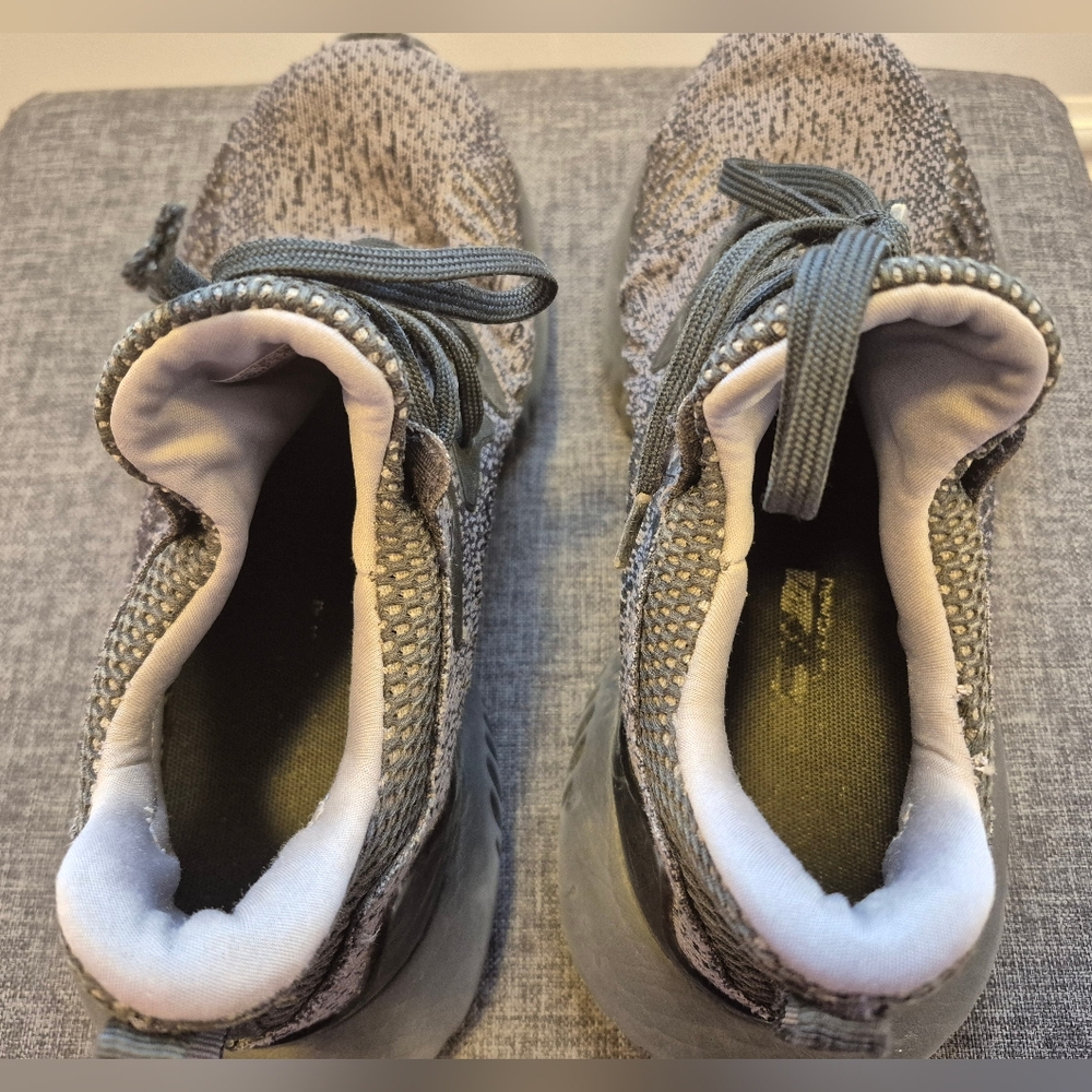 Adidas AlphaBounce Running Shoes - Picture 7 of 14